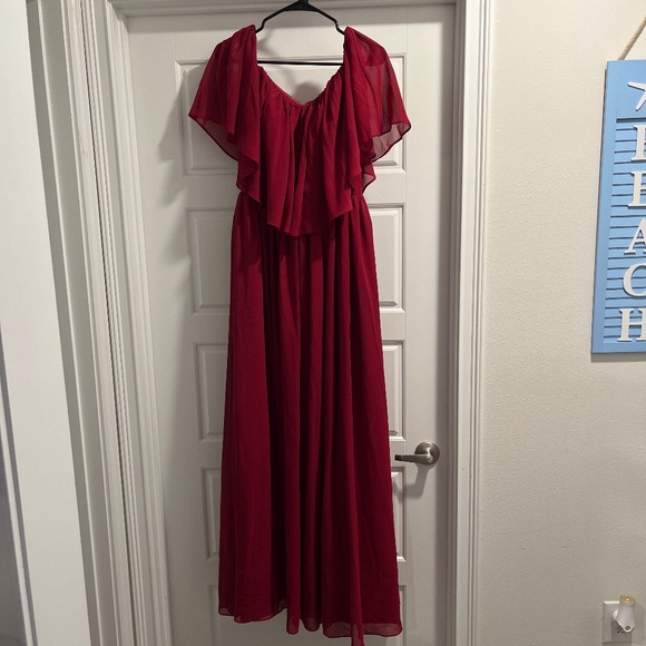 Dresses & Skirts - Burgundy formal dress